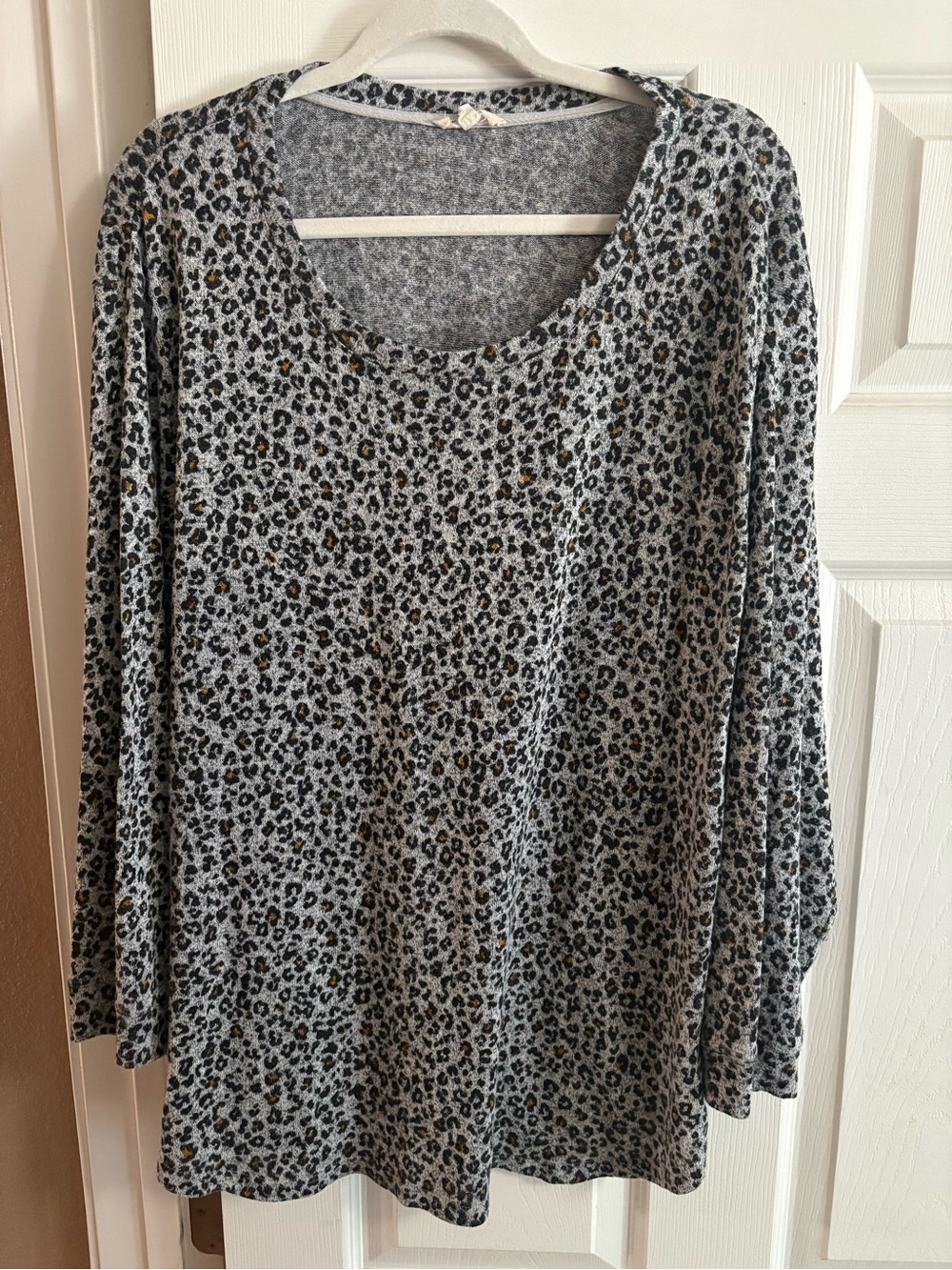 Jane & Delancey leopard animal print long sleeve sweater blouse top comfy 3X